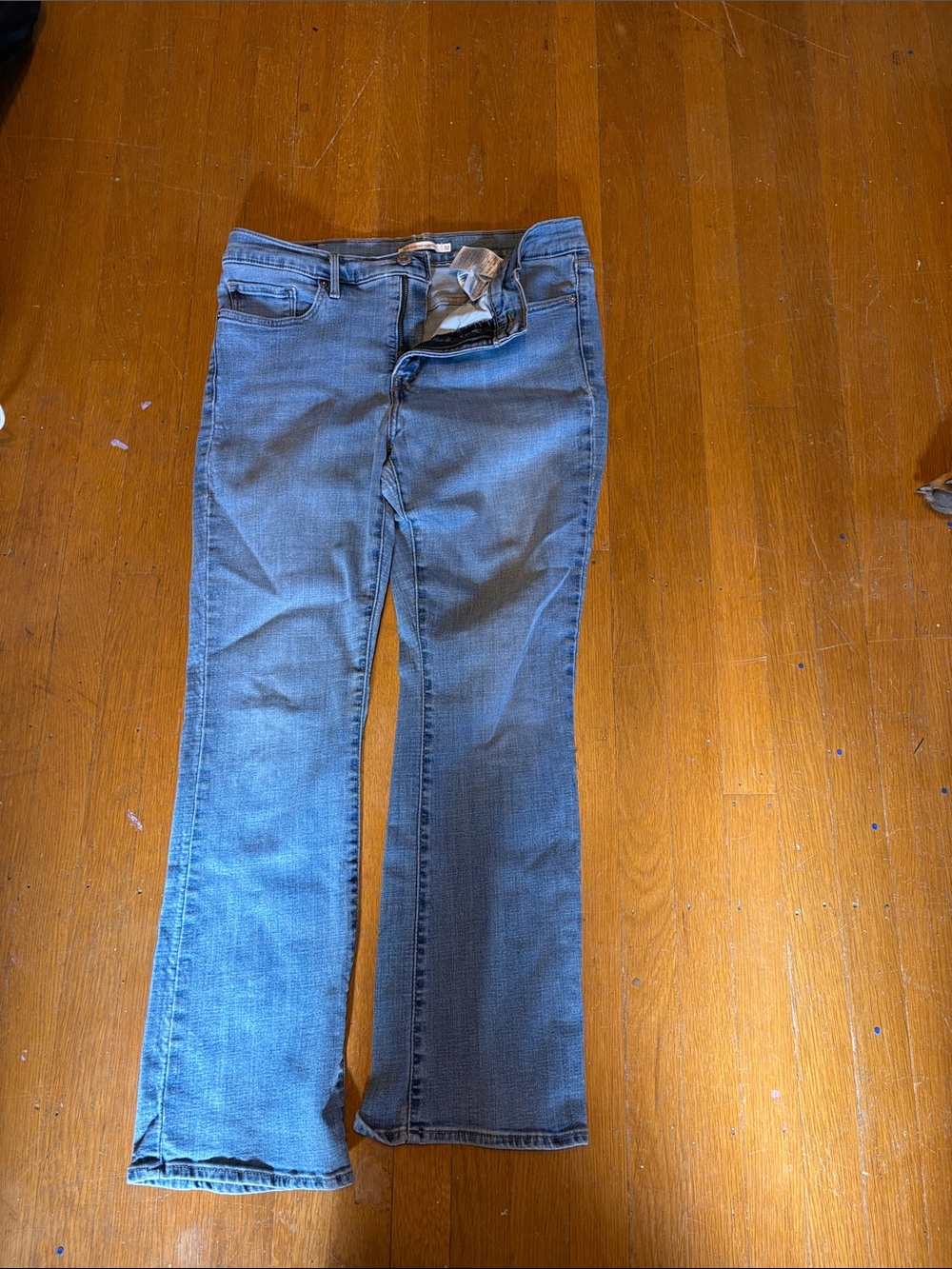Levi’s Classic Boot-Cut Jeans in Medium Blue Denim